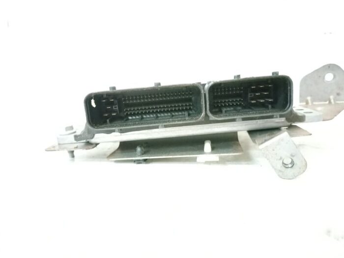 Centralita Motor Uce Nissan Almera II (N16) 2000
