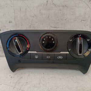 Mando climatización Hyundai i20 Active 2019