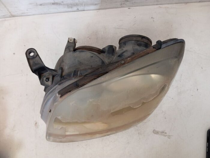Faro Izquierdo Nissan Almera Tino 2003