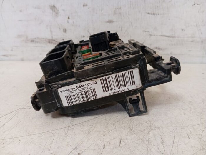 Caja Reles Fusibles Citroen Jumpy 2007