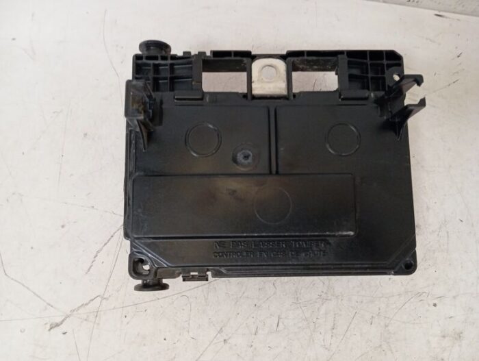 Caja Reles Fusibles Citroen Jumpy 2007