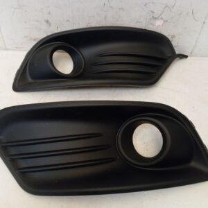 Juego embellecedores ambos lados Renault Megane III nuevo original