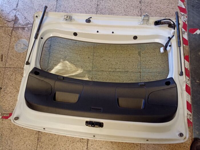 Portón trasero completo Hyundai I20 Active (gb) 2019