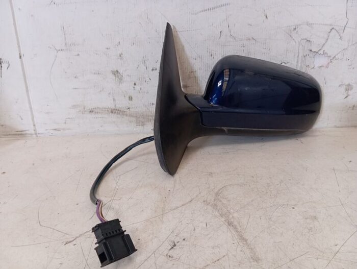 Retrovisor eléctrico izquierdo Volkswagen Golf IV 2000 azul sin espejo