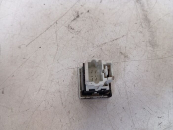 Botón interruptor sensores aparcamiento Peugeot 607 2005