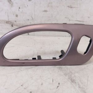 Moldura maneta Puerta Trasera Izquierda Peugeot 607 2006