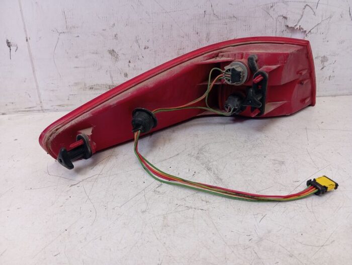 Piloto Trasero Derecho Peugeot 607 2005