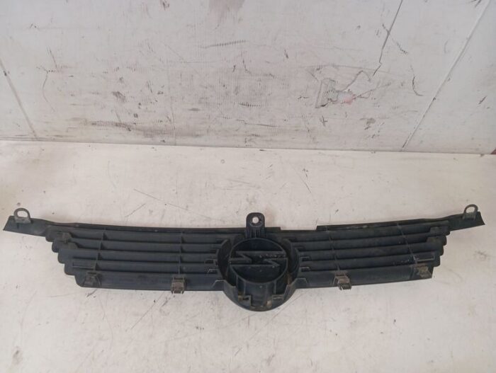 Rejilla Delantera Opel Vectra B 1999