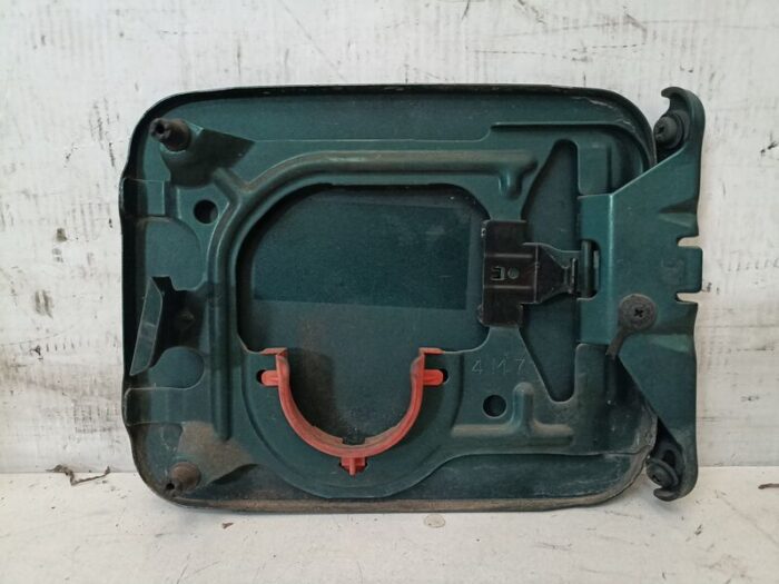 Tapa exterior combustible Nissan Almera II N16 2000
