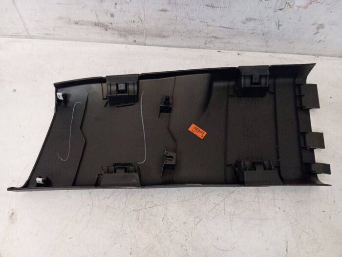 Moldura columna derecha Fiat Tipo (356) 2016