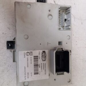 Caja relés fusibles Alfa Romeo Giulietta (940) 2014