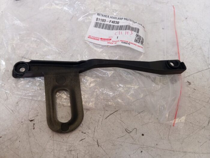 Soporte reparación faro derecho Toyota CH-R 2018 - 2022