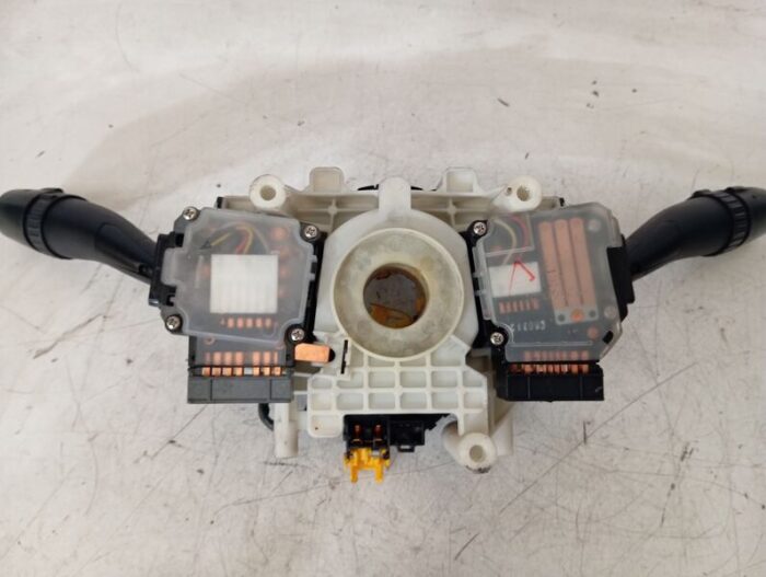 Mando multifunción volante Hyundai Tucson (JM) 2007