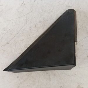 Moldura interior retrovisor derecho Ford Fiesta 2003