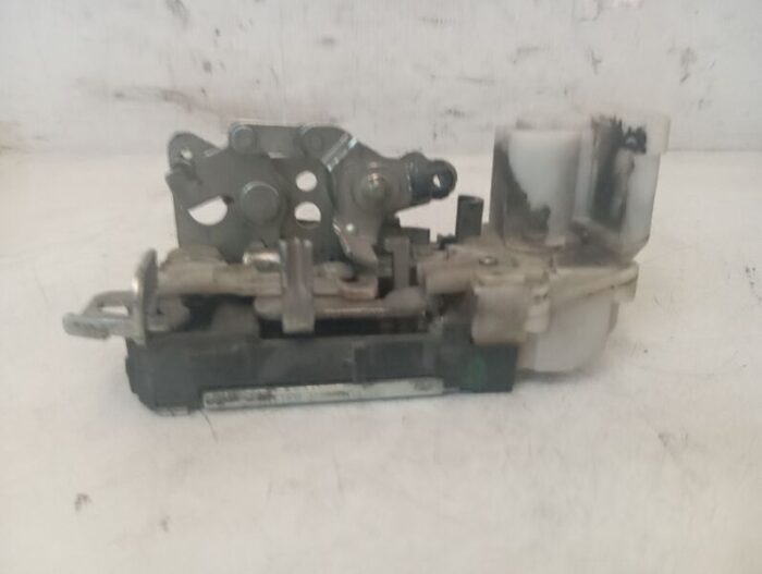 Cerradura delantera derecha Fiat dobló (119) (223) 2006