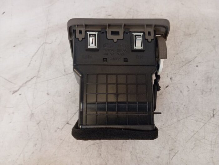 Difusor aire delantero derecho Hyundai Tucson (JM) 2007