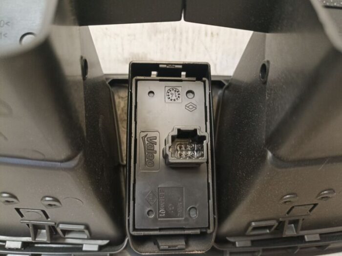 Rejilla Aireadora Renault Megane III con botones 2015