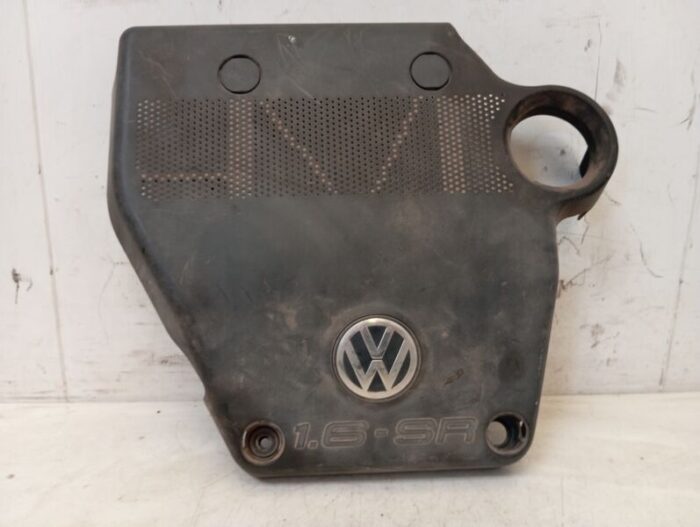 Tapa Motor Volkswagen Golf IV 1.6 gasolina 2001