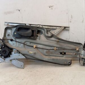 Elevalunas delantero derecho eléctrico Renault Laguna I 1998