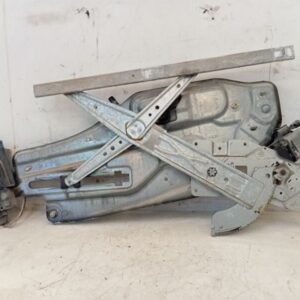 Elevalunas delantero derecho eléctrico Renault Laguna I 1998