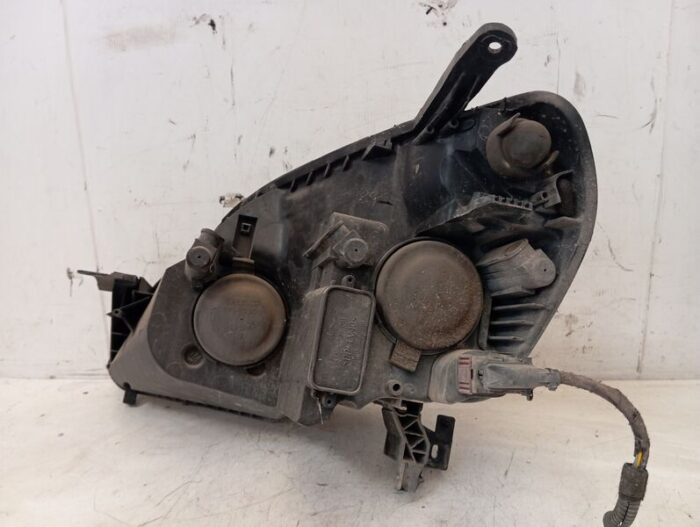 Faro Derecho Opel Zafira B 2007