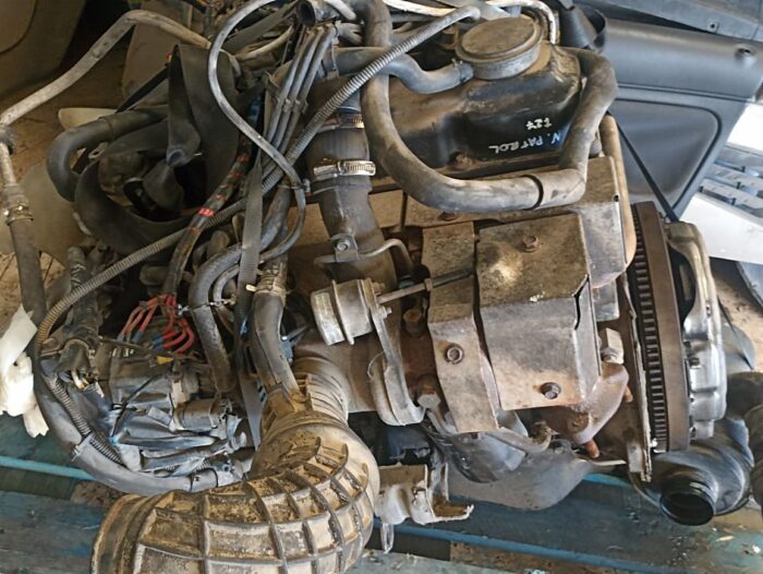 Motor completo Nissan Patrol III 260 TD27T 1994 diésel