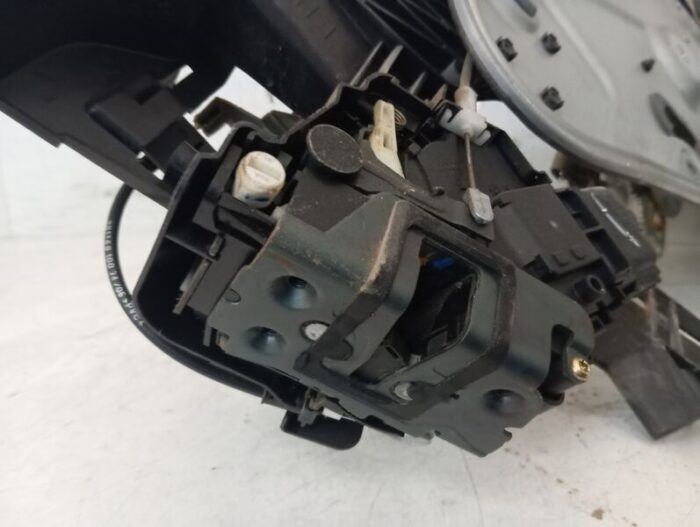 Elevalunas manual trasero derecho Ford Focus II 2005 con cerradura