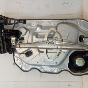 Elevalunas eléctrico delantero derecho con motor Ford Focus II 2005