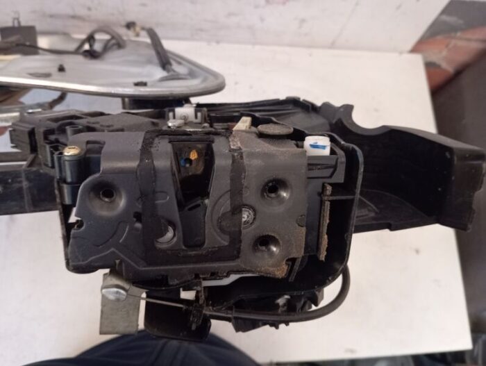Elevalunas manual trasero izquierdo Ford Focus II 2005