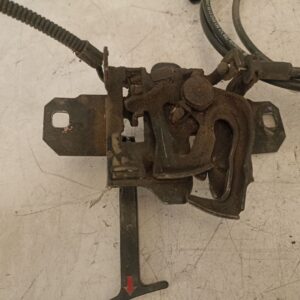 Cerradura capó Volkswagen Golf IV 2000 con cable