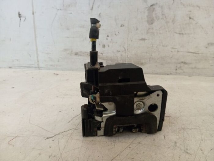 Cerradura puerta delantera derecha Fiat Doblo Cargo (223) 2008