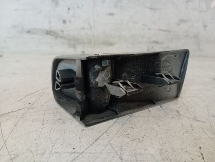 Embellecedor interior izquierdo Plateado Volkswagen New Beetle 2001