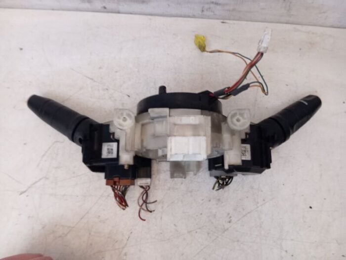 Mando Multifunción volante Nissan Almera II N16 2005