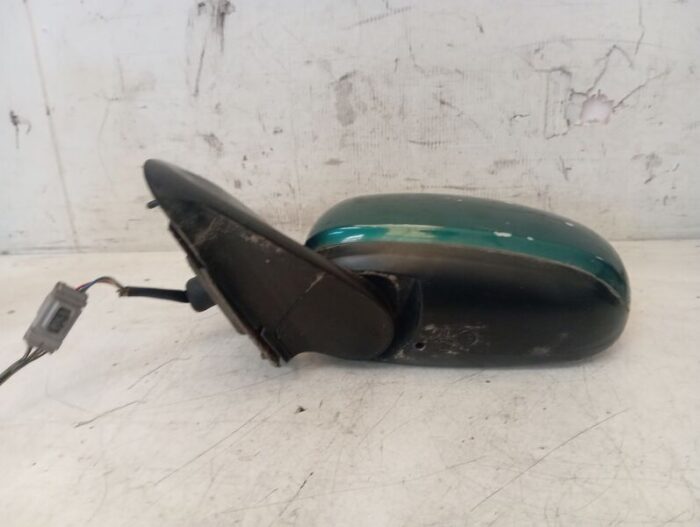 Retrovisor eléctrico Izquierdo Nissan Almera II (N16) verde 2005