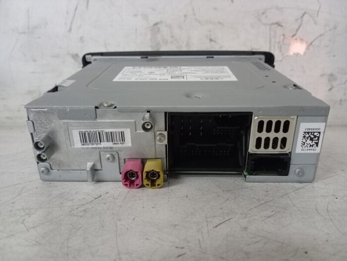 Unidad Radio CD DVD GPS Audi A1 (8X) 2017