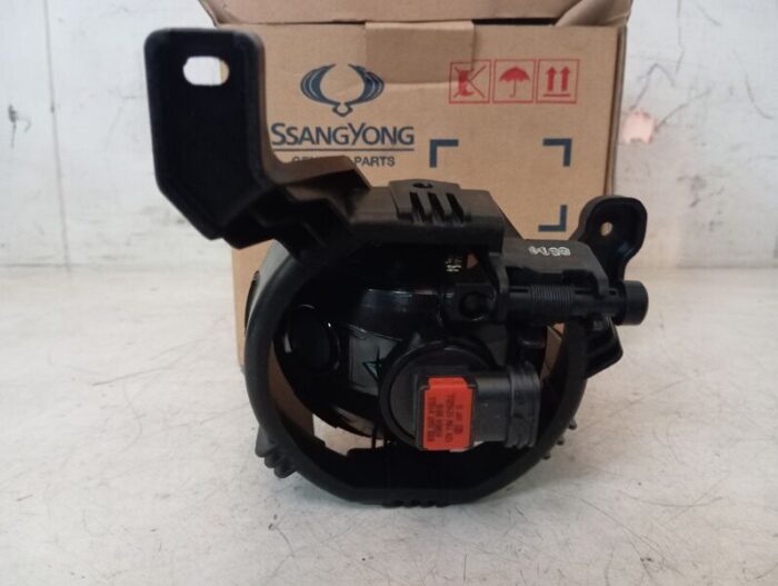 Faro Antiniebla Derecho Ssangyong Rodius 2005 nuevo original