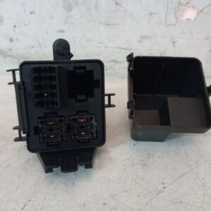 Caja Reles Fusibles Volkswagen Golf IV 1999