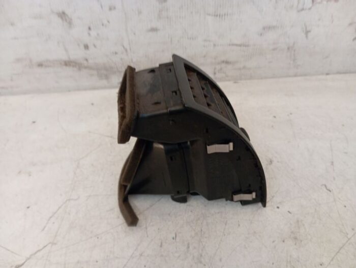 Aireador salpicadero delantero Izquierdo Volkswagen Polo IV (9N3) 2006