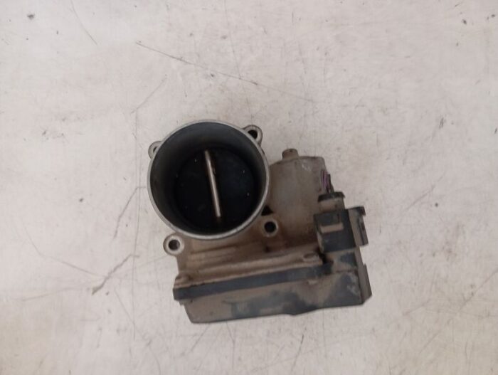 Caja Mariposa Seat Ibiza III 6L 2003 gasolina