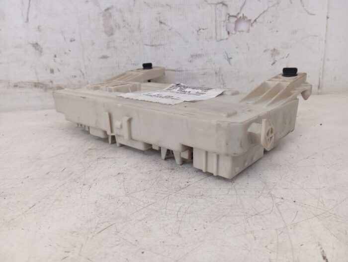 Caja relés y fusibles Ford C-MAX 2008 diésel