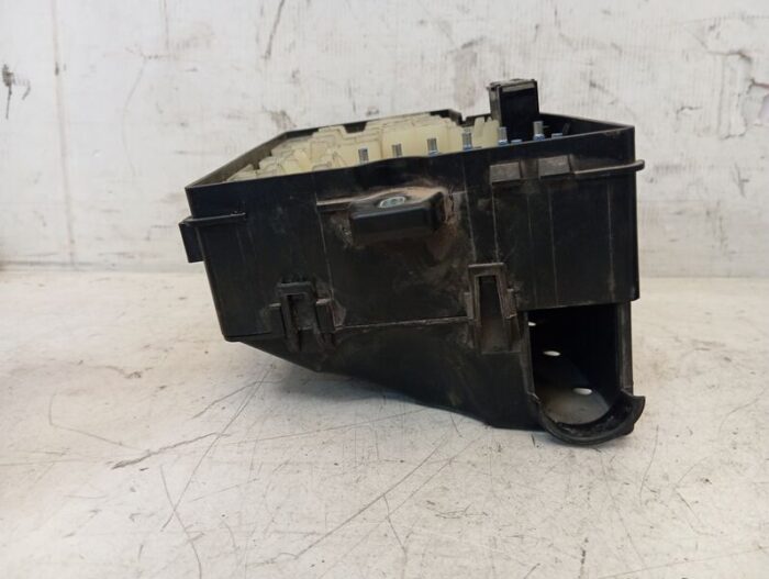 Caja Reles Fusibles Ford C-MAX 2008 diésel