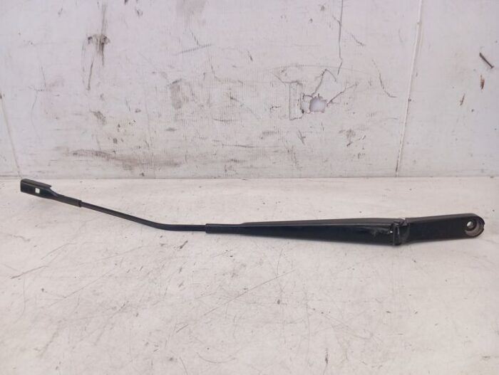 Brazo limpiaparabrisas delantero derecho Audi A1 (8X) 2017