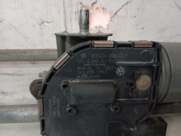 Limpiaparabrisas delantero con motor Volkswagen Golf V 2004
