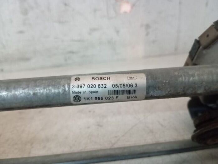 Limpiaparabrisas delantero con motor Volkswagen Golf V 2004