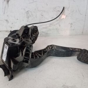 Pedal Embrague Ford Ka+ 2016