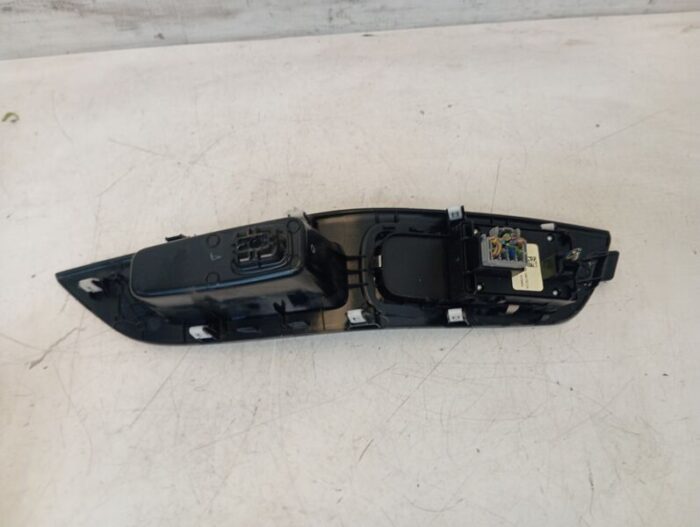 Mando Elevalunas Delantero Izquierdo Ford Ka+ 2016