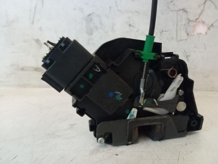 Cerradura Puerta Delantera Derecha Ford Ka+ 2016