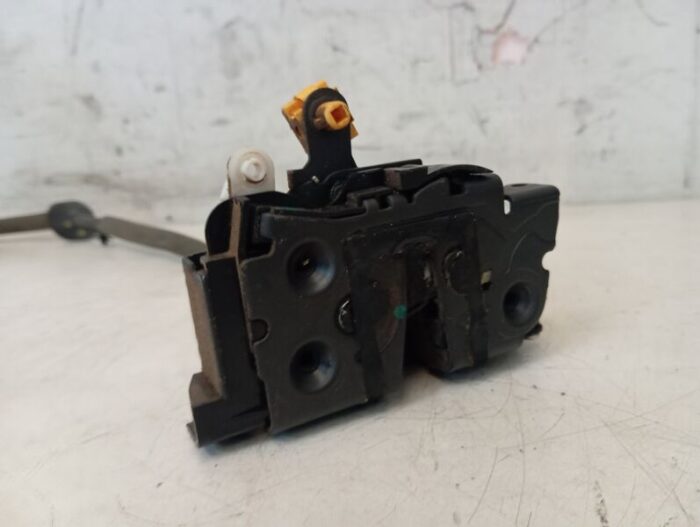 Cerradura Puerta Delantera Derecha Ford Ka+ 2016