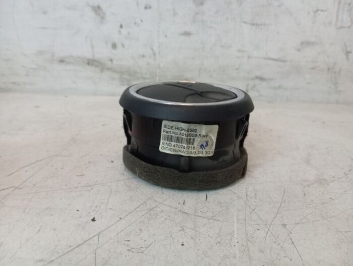 Difusor aire lateral izq/dcha Ford KA+ 2016
