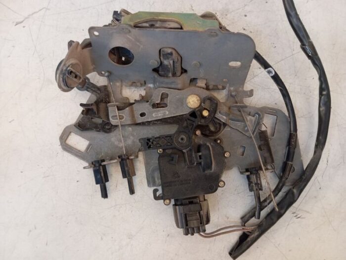 Cerradura puerta delantera izquierda Chrysler Voyager IV 2003